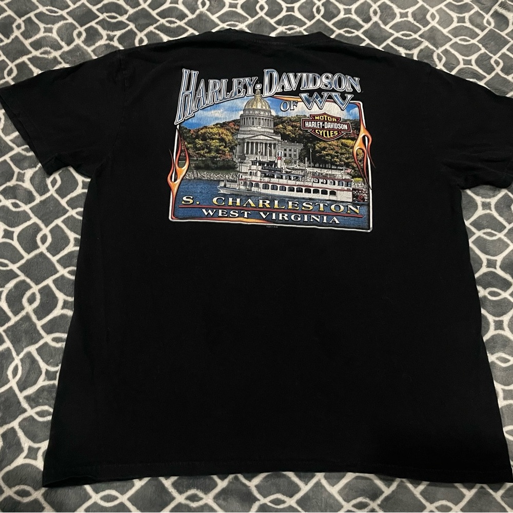 HARLEY DAVIDSON T-Shirt ! Saint Charles West Virginia ! Size XL !
